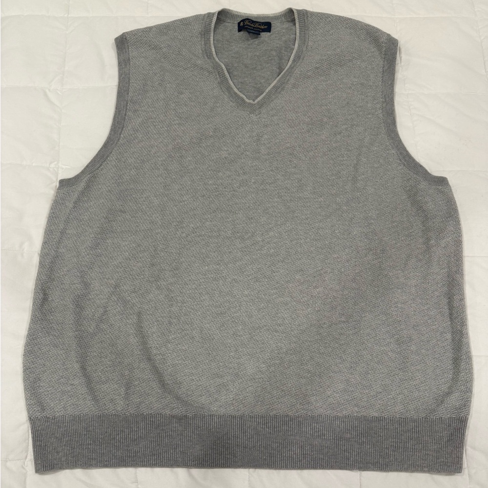 Men's Gray V-neck XL Sweater Vest Brooks Brothers 💯 Supima Cotton Pique textured